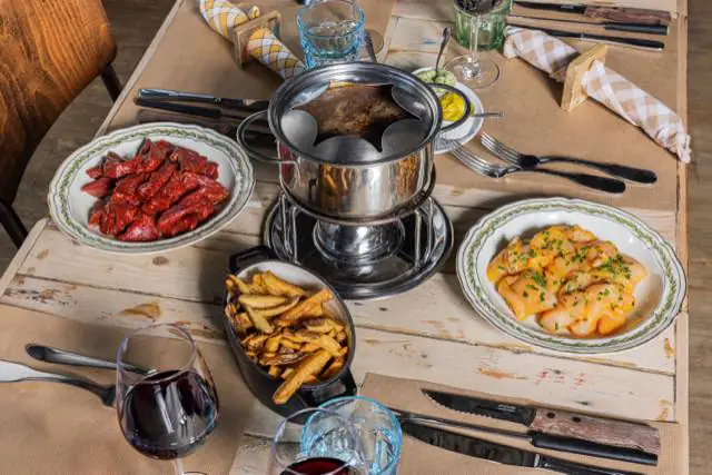 Fondue chinoise — la carte de Chez TOF, Le Mont-sur-Lausanne