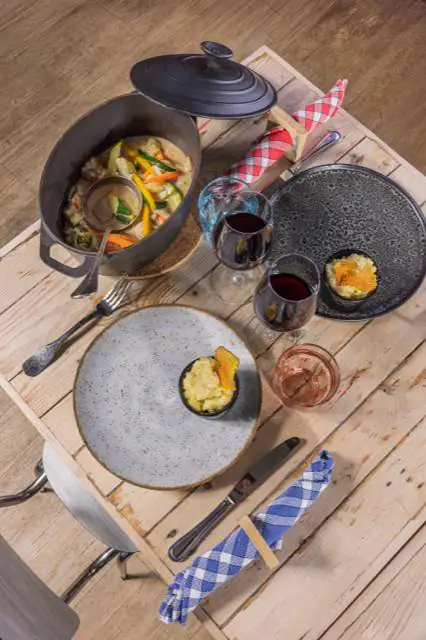 Cocotte de lapin — la carte de Chez TOF, Le Mont-sur-Lausanne