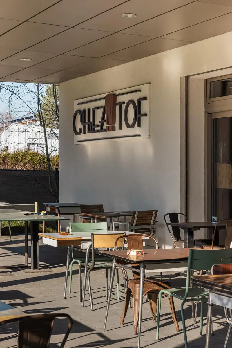 La terrasse couverte de Chez TOF
